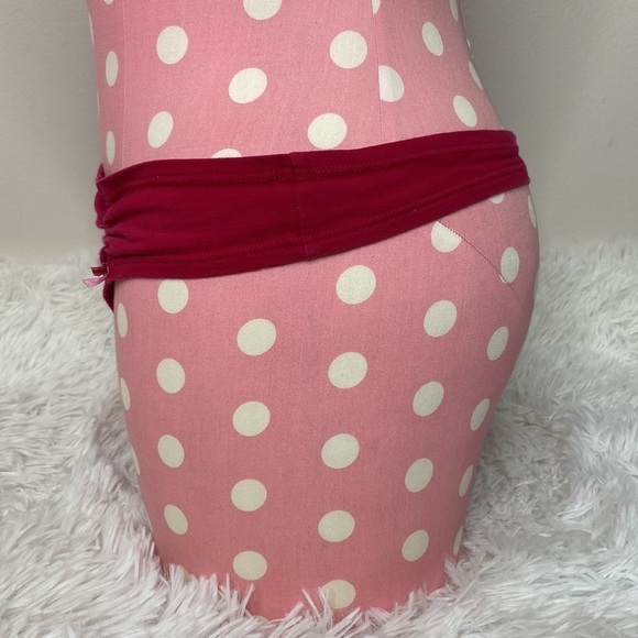 PINK Victoria’s Secret low rise fuchsia cotton gathered hip thong - Picture 2 of 5